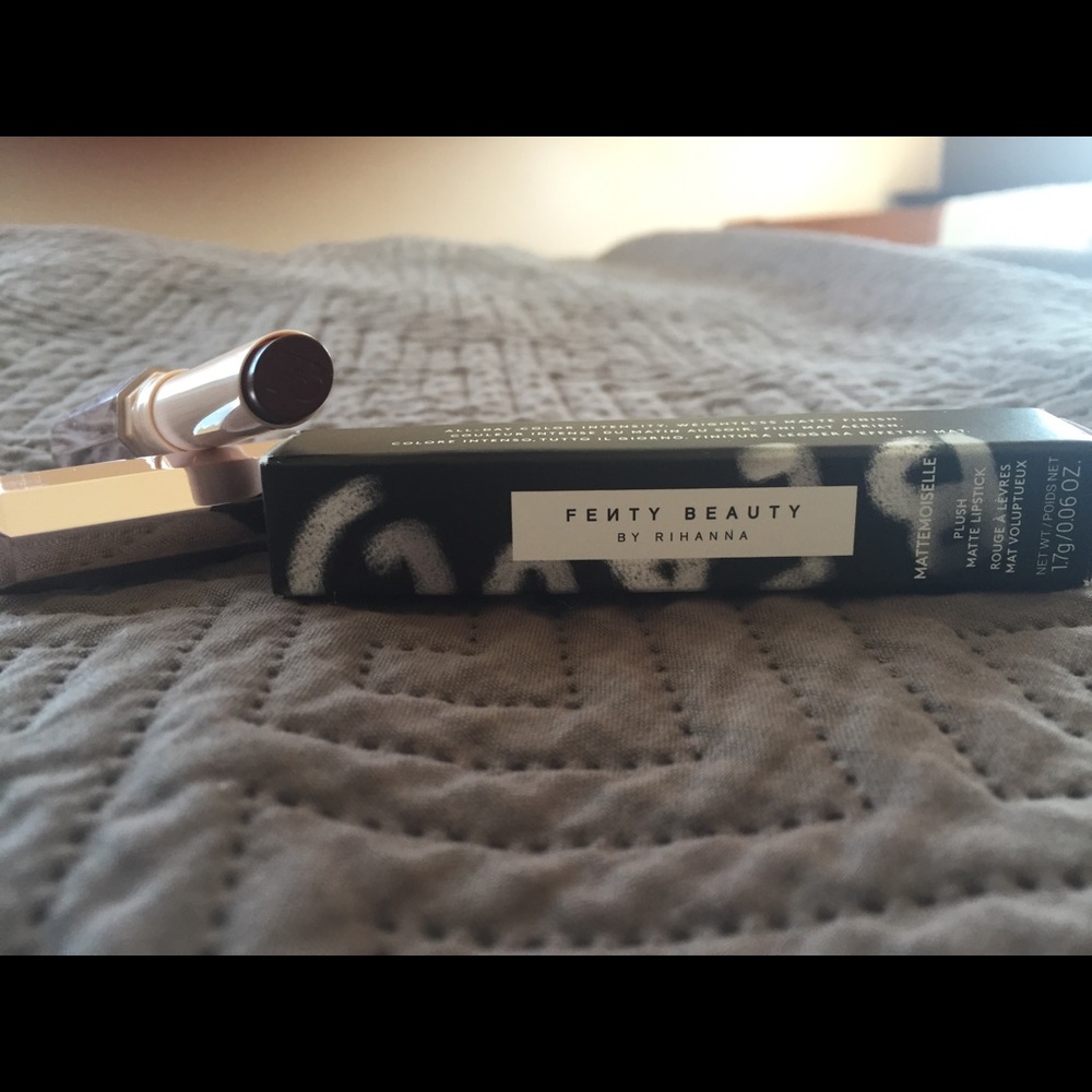 Fenty Mattemoiselle Plush Matte Lipstick